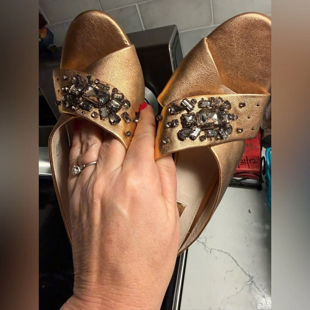 Louise et Cie Gold Bronze  Embellished Heels 👠 so pretty